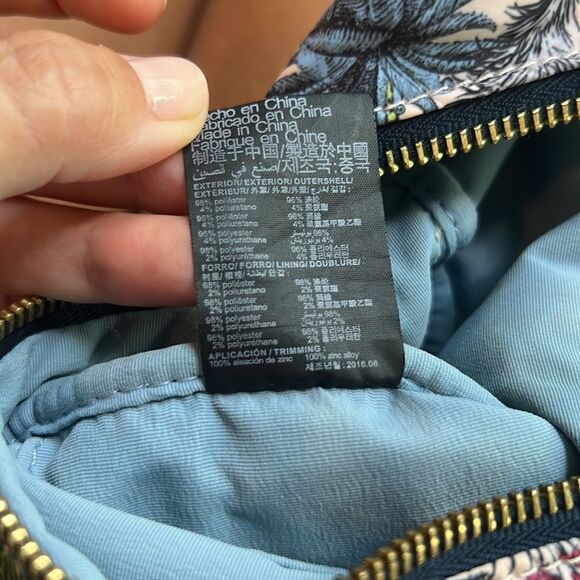 Toiletries bag ✨✨✨ - Picture 9 of 9